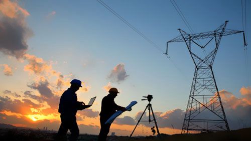 【南洋電纜】高壓電線沒有絕緣外表，在雨天會漏電嗎？